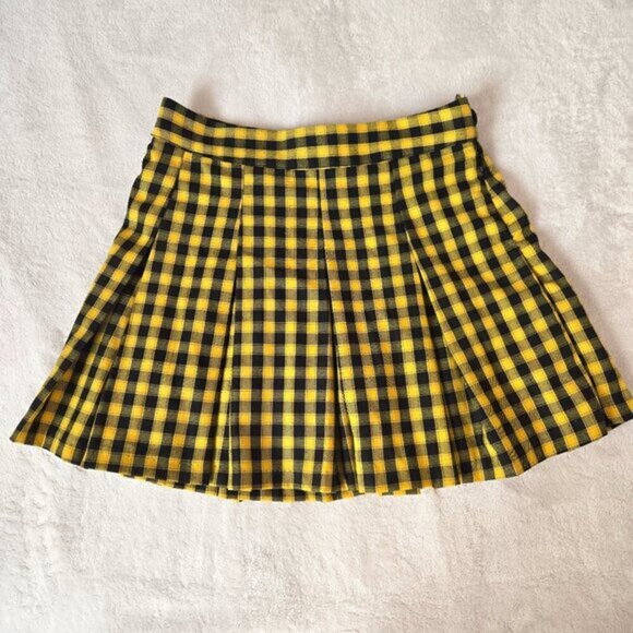 2/$20 H&M Divided Yellow Black Plaid Pleated Mini Skirt Women’s Size 2 - Picture 1 of 7